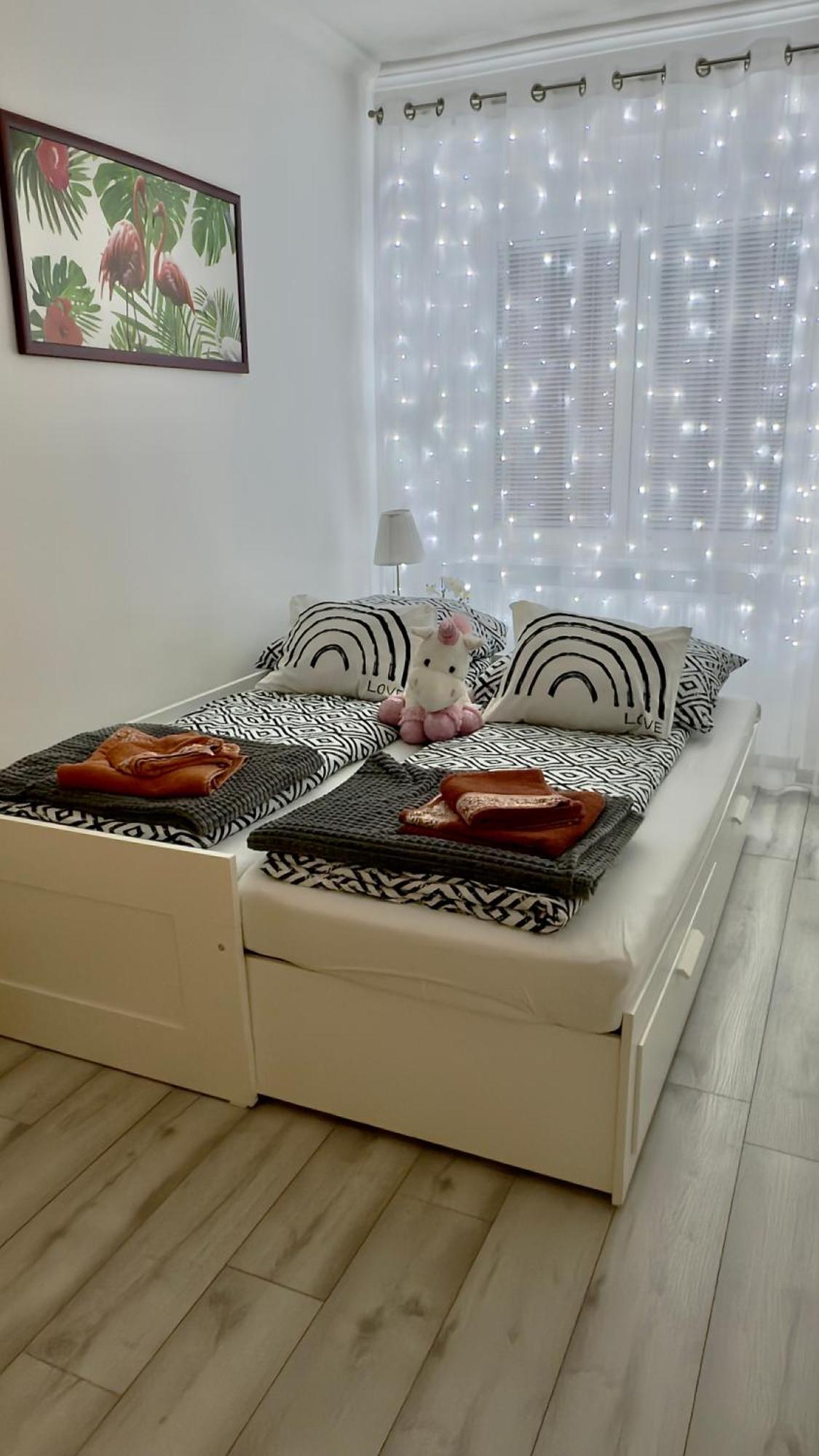 Relax Island Family Friedly Apartment Boedapest Buitenkant foto
